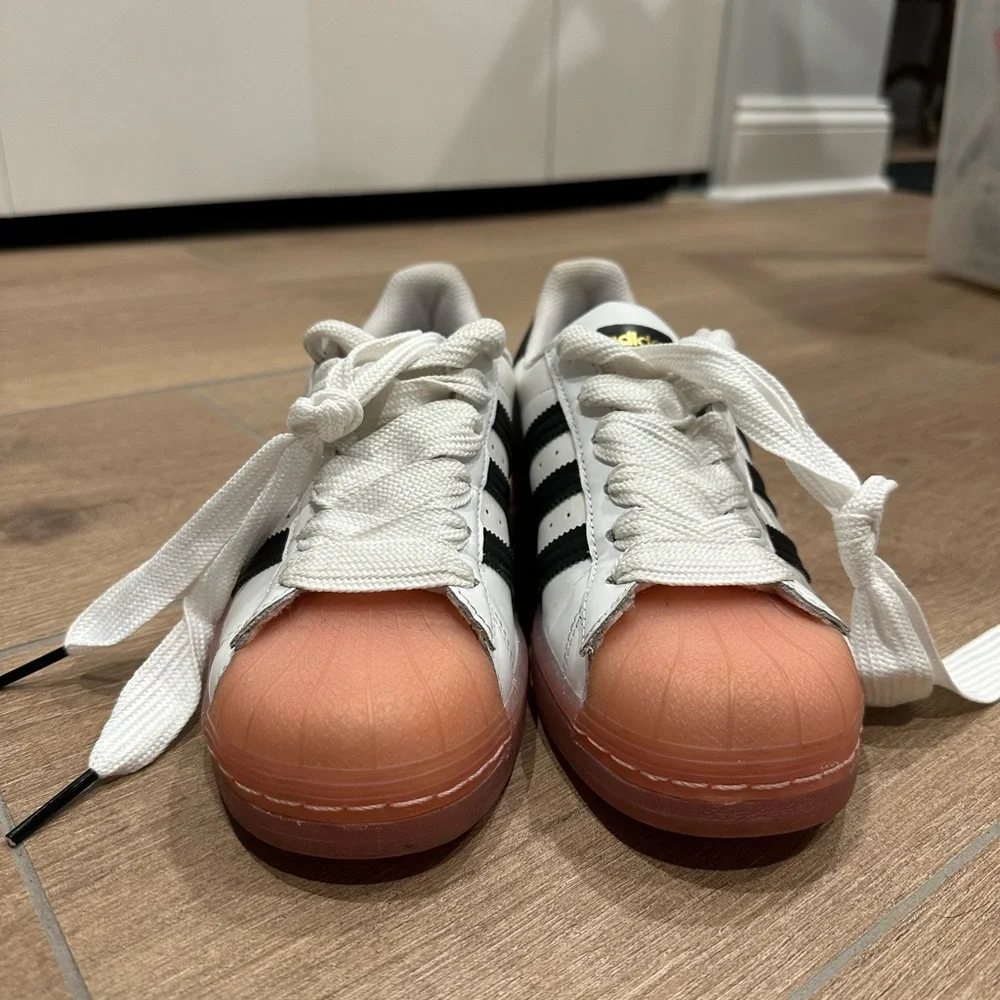 Adidas White and Black Superstar Sneakers with Pink Accents - Picture 1 of 7